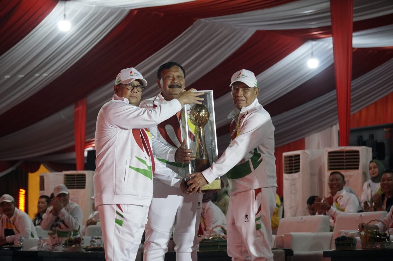 Hattrick Riau Juara Umum Porwil Sumatera 