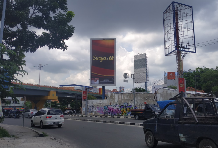 Iklan Rokok Masih Terpajang di Kawasan Terlarang Kota Pekanbaru