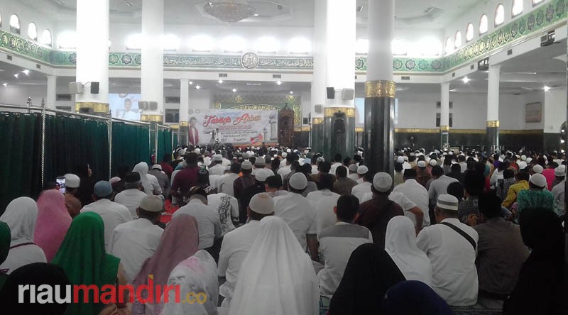 Ribuan Jamaah Hadiri Tablig Akbar Ustaz Abdul Somad di Masjid Raya An-Nur 