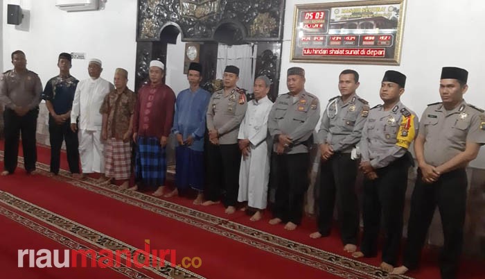 Jamaah Masjid Syurah Sambut Baik Program Subuh Keliling Polsek Benai