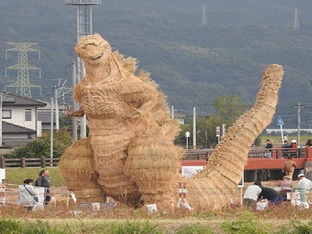 Wisata Baru Godzilla di Fukushima
