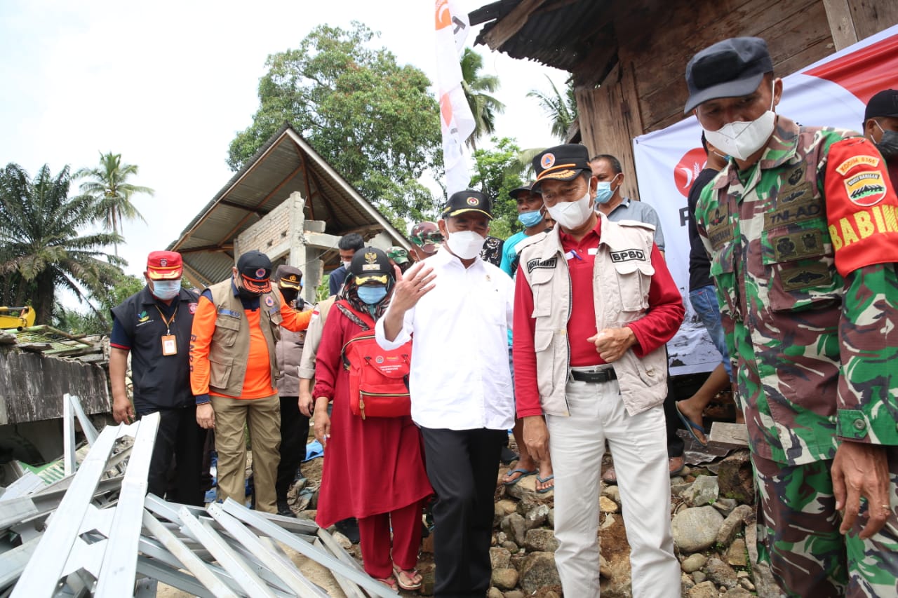 Pengungsi Korban Gempa Sumbar Dapat Bantuan Uang Tunggu Rp500 Ribu per KK