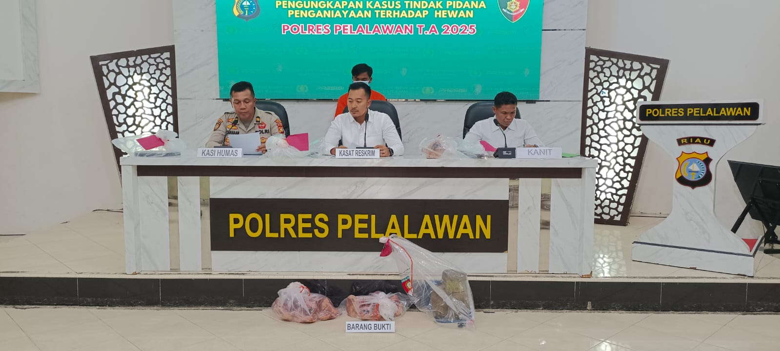 Pedagang Rumah Makan di Pelalawan Ditangkap: Jual Menu Daging Anjing