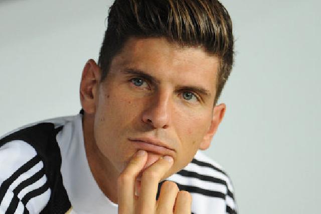 Mario Gomez sang pahlawan