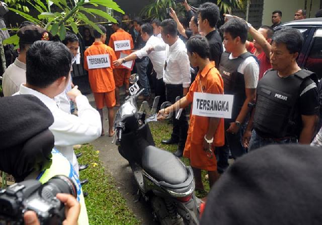 29 Adegen Rekonstruksi Pembunuhan Sei Padang