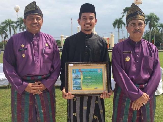 RAPP Raih Penghargaan CSR Terbaik pada HUT Kabupaten Siak ke-18