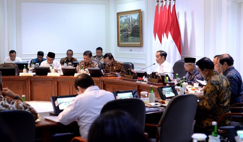 Sembuh dari Corona, Menhub Budi Karya Rapat Perdana dengan Jokowi