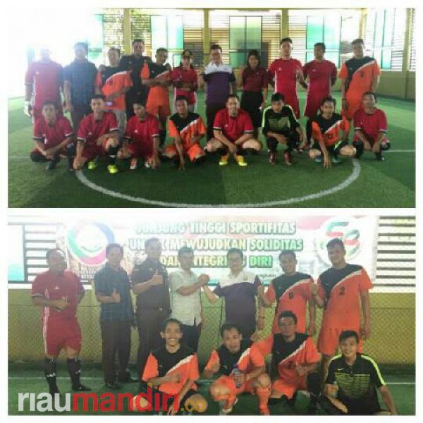 Meriahkan Hari Bhakti Adhiyaksa, Kejari Gelar Pertandingan Futsal dengan PWI Bengkalis