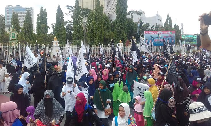 Umat Islam di Pekanbaru Marah, Turun ke Jalan Protes Pembakaran Bendera Tauhid