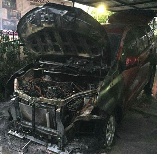 Mobil Petinggi LAM Pekanbaru Dilempari Bom Molotov, Begini Kronologinya