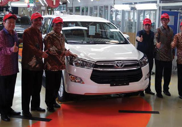 Toyota Rayakan Produksi All-New Innova
