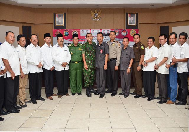 Pejabat Eselon II  Teken Pakta Integritas