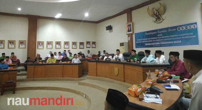 Pembangunan Jalan Jadi Sorotan Dalam Pertemuan Pekansikawan