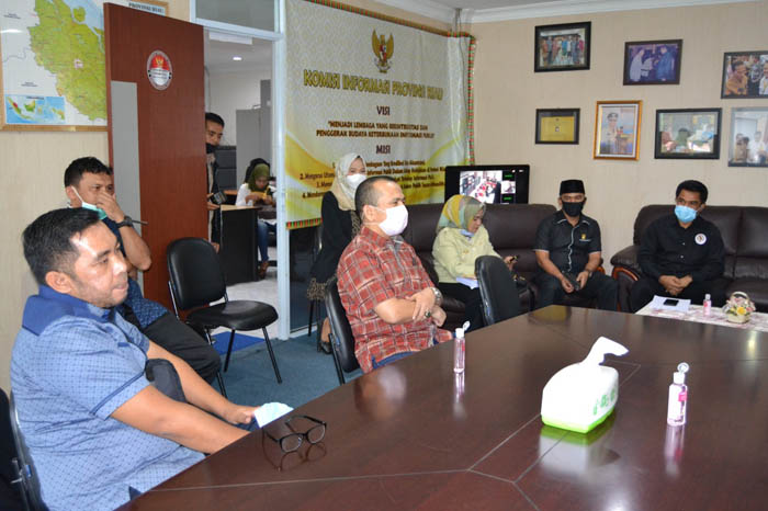 12 Anggota DPRD Pekanbaru Ngadu ke KI Riau, Zufra: Lengkapi Dokumen, Lapor Mendagri