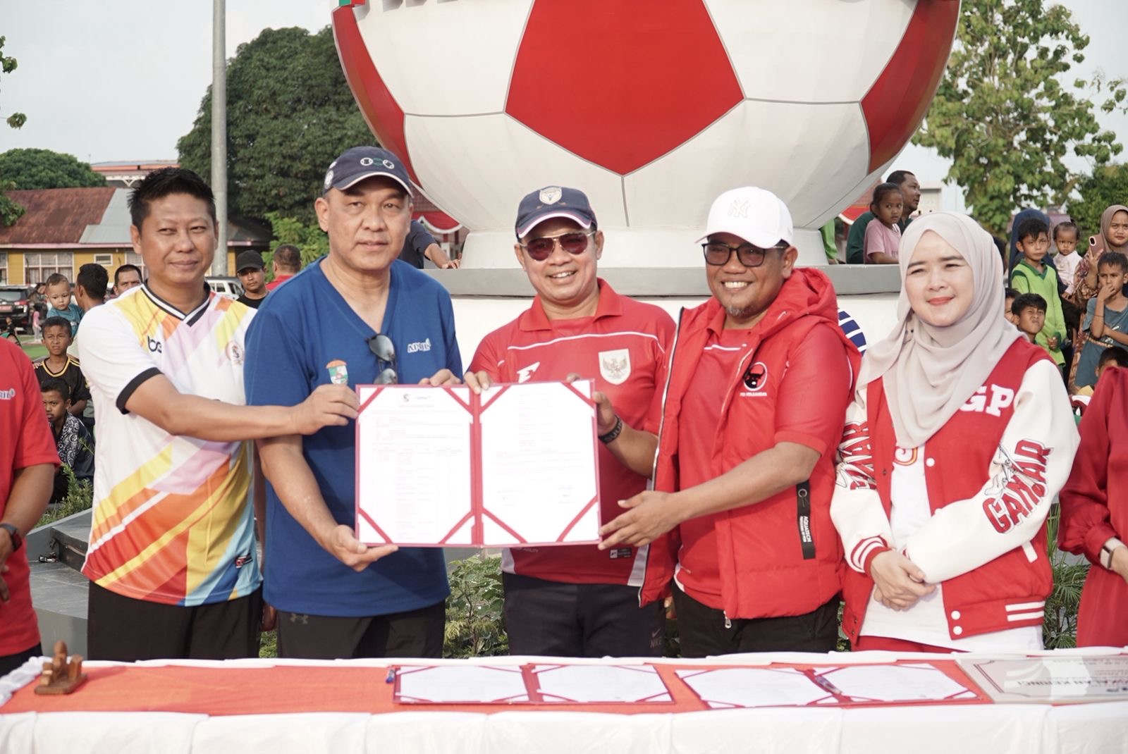Wujudkan Visi Pelalawan Menawan, RAPP Bangun RTH dan Lapangan Mini Soccer