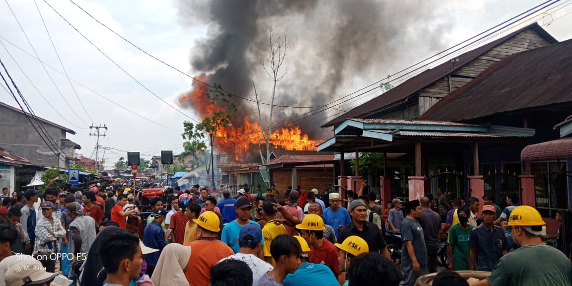 Ditinggal Kosong, 3 Rumah di Rohil Dilalap Si Jago Merah