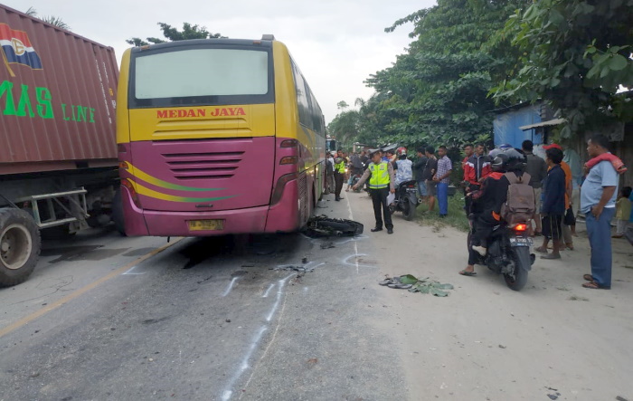 Bus Medan Jaya Tabrak dan Tewaskan Pengendara Motor di Siak II Pekanbaru
