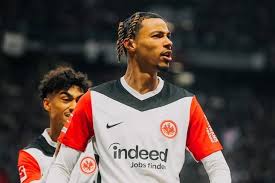 Liverpool Tawar Ekitike Rp1,5 Triliun