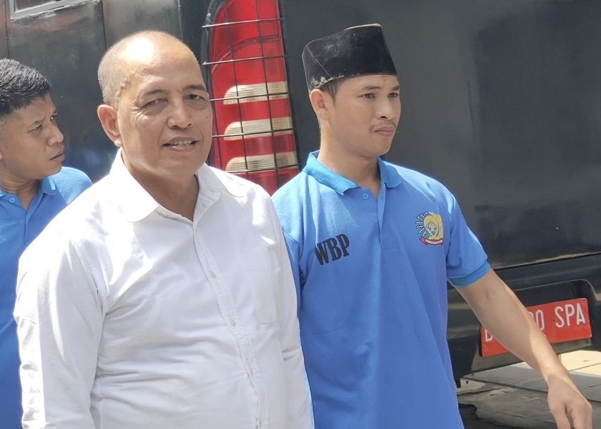 Asri Auzar Jalani Sidang Perdana: tak Ajukan Keberatan