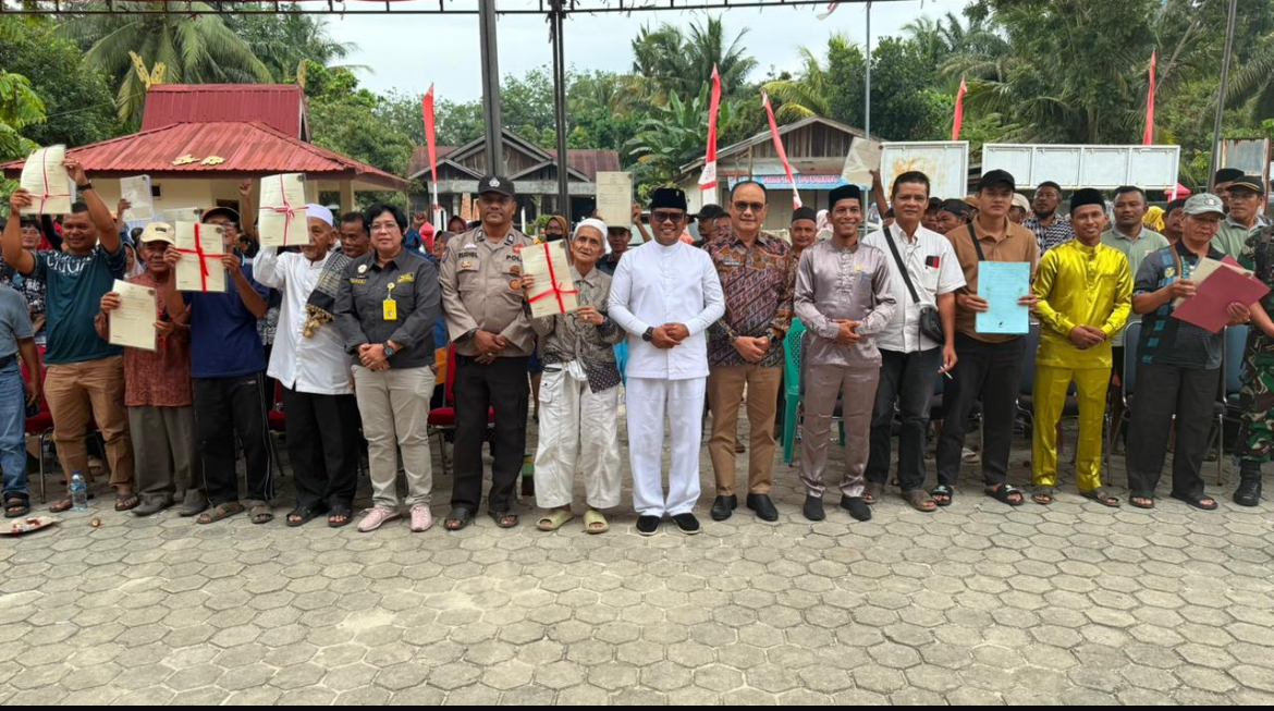 236 Sertifikat Tanah Diserahkan ke Masyarakat Langgam