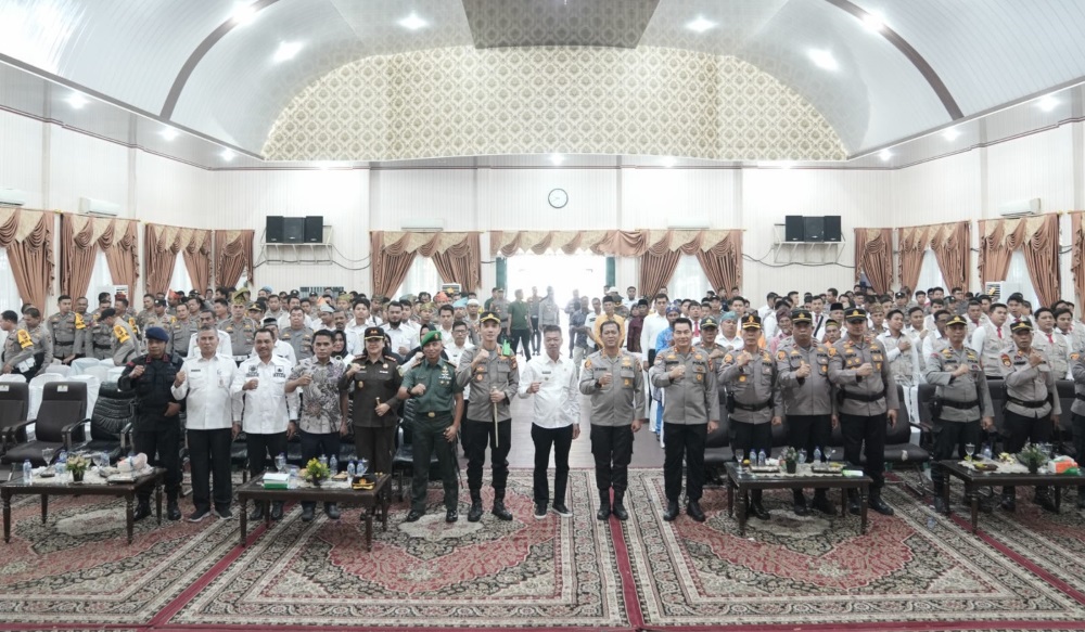 Bupati Rohil Hadiri Peluncuran Polisi RW Jajaran Polda Riau