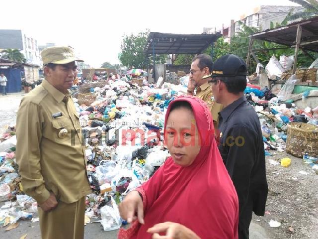 Sanksi Buang Sampah Sembarangan di Kota Pekanbaru Hingga Rp 50 Juta