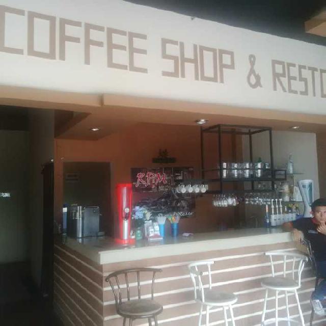 The Container Coffee and Garage, Live Band dan One Stop Shopingnya, Bikin Ketagihan Nongrong