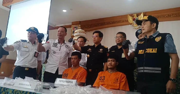 Nekat Telan 1 Kg Sabu Untuk Diseludupkan, 2 Warga Negara Thailand Ditangkap