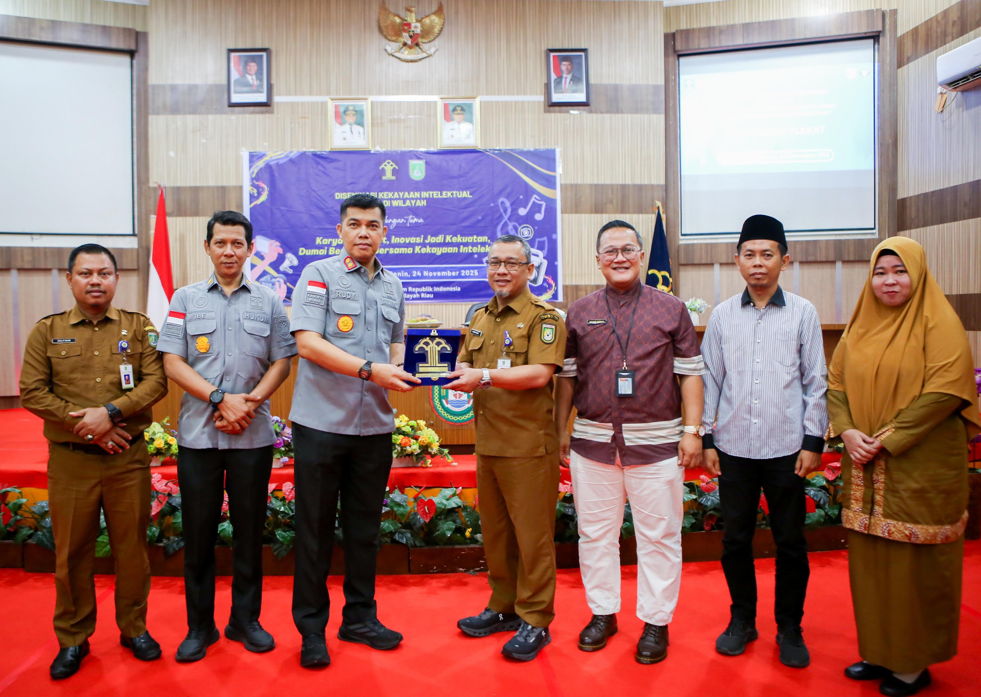 Pelaku UMKM di Dumai Terima Diseminasi Kekayaan Intelektual