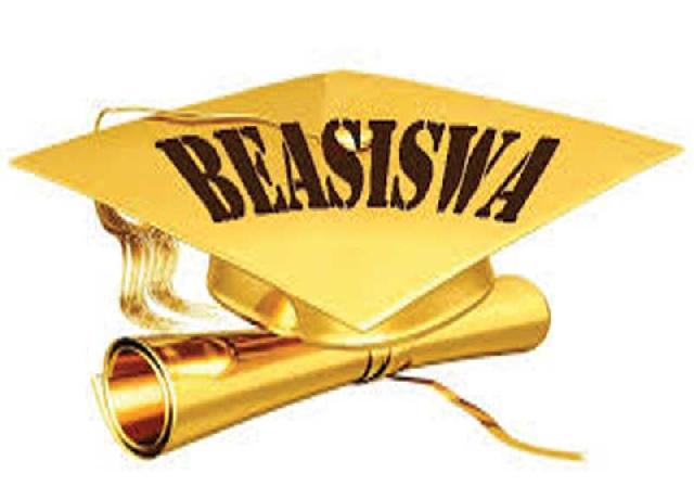 Ratusan Mahasiswa Dapat Beasiswa Pendidikan