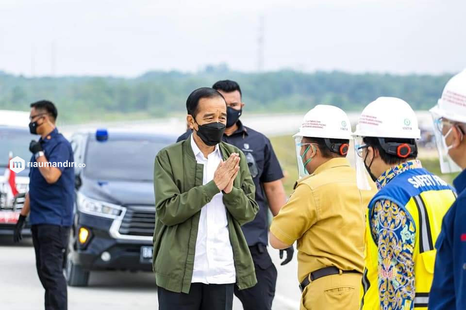 Jokowi akan Terbitkan Inpres Pembangunan Jalan Daerah
