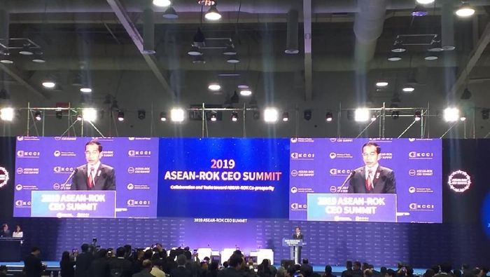 Rayuan Jokowi Kepada Pengusaha ASEAN dan Korsel Investasi di Indonesia