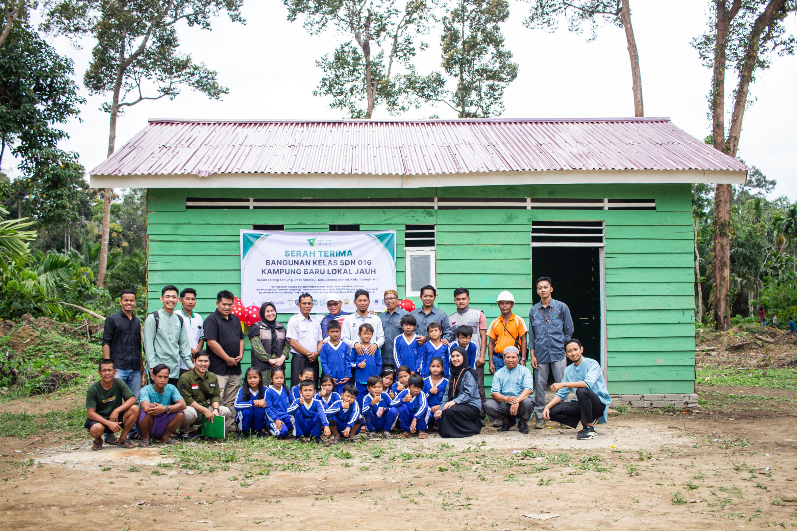 Dompet Dhuafa Riau Bangun Kelas Baru untuk Suku Talang Mamak 