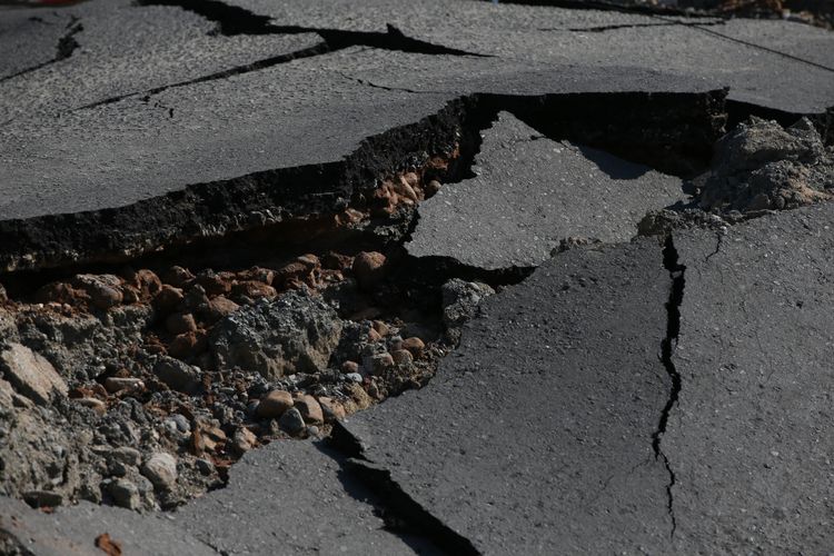 Diguncang Gempa, Warga Lampung Lari ke Kantor Gubernur