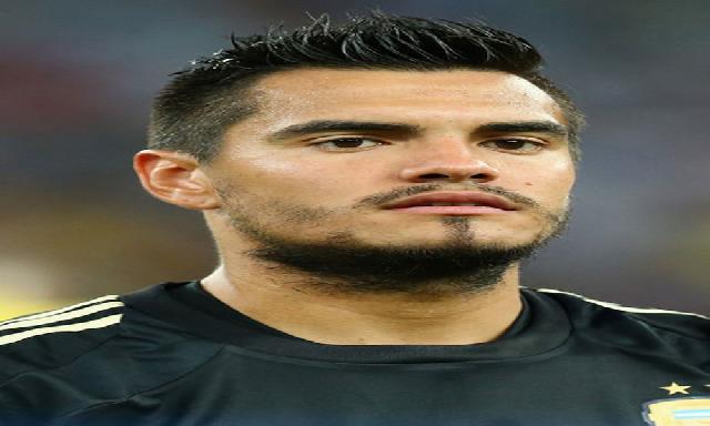 Romero Resmi Berseragam MU