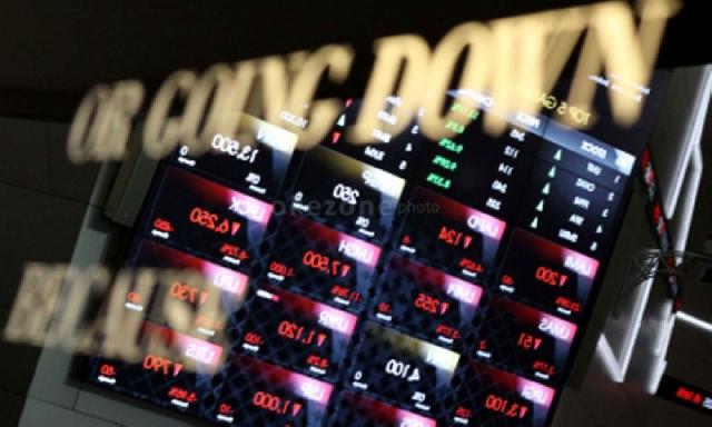 IHSG Ditutup Turun 2,5 Persen ke 4.629