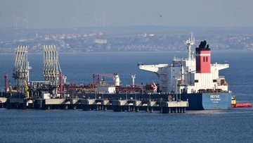 Yunani Sita Kapal Tanker Minyak Rusia