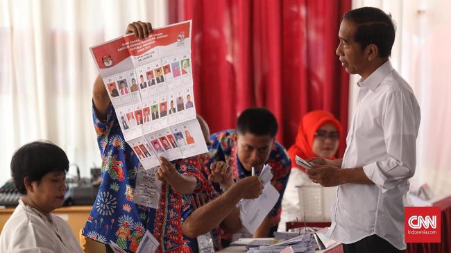 Jokowi Unggul dari Prabowo di TPS Belakang Istana Kepresidenan