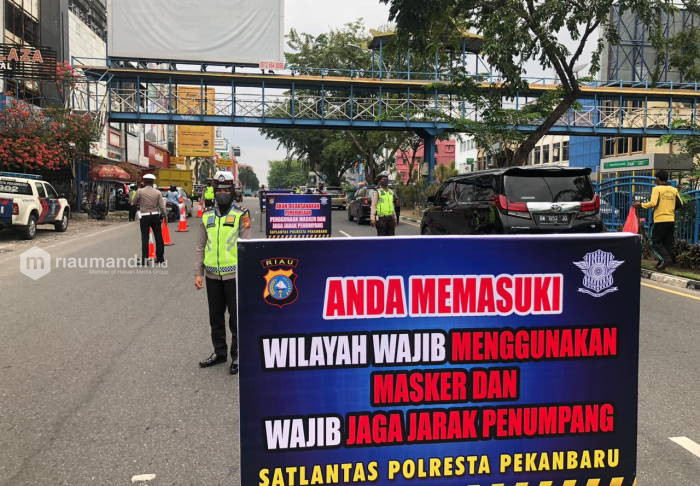 Satu Hari Jelang PSBB di Pekanbaru, Polisi Razia Pengendara Tak Patuhi Protokol Kesehatan
