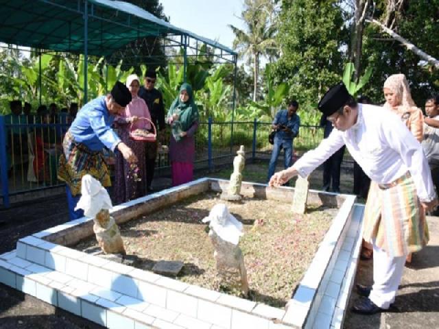 Bupati Prihatin Aset Bersejarah Kurang Terurus