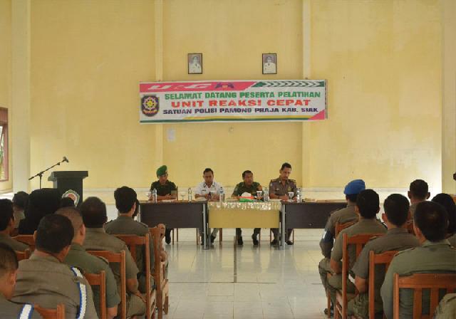 Satpol PP-Koramil Gelar Pelatihan URC