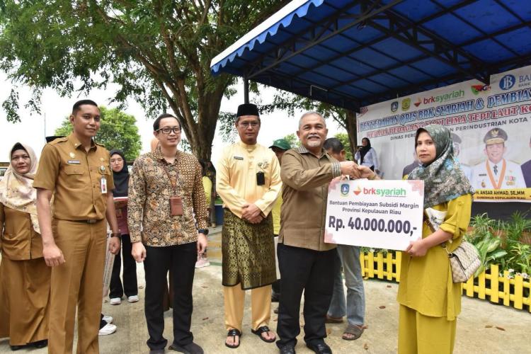 BRKS Serahkan Layanan QRIS dan Subsidi Margin Bersama Pemerintah Kota Tanjungpinang