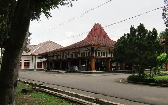 Bupati Belum Tempati Rumah Dinas