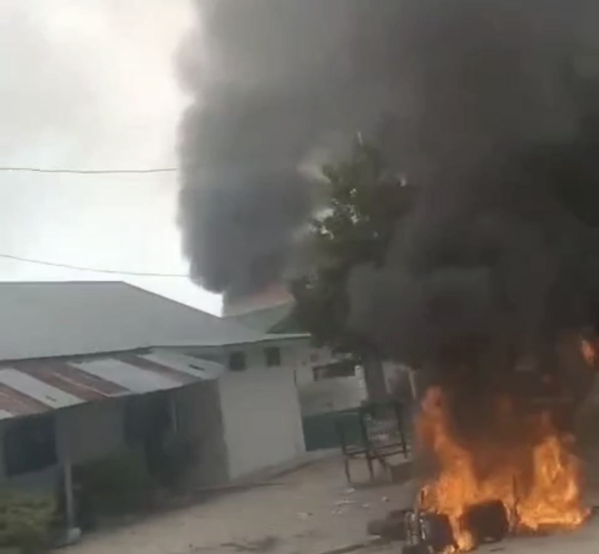 Lahan Diklaim Perusahaan, Massa Aksi Mulai Anarkis