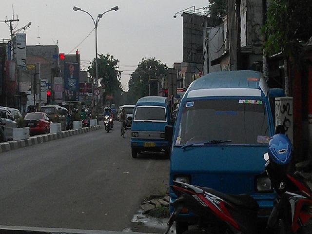 Angkutan Umum Belum Sesuai Undang-undang