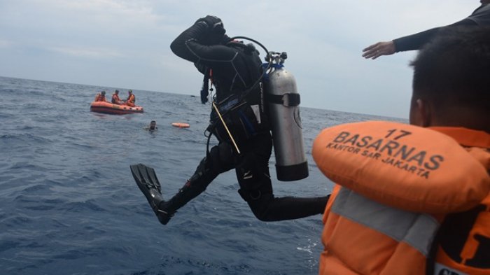 Seorang Penyelam Meninggal Dunia Saat Pencarian Lion Air