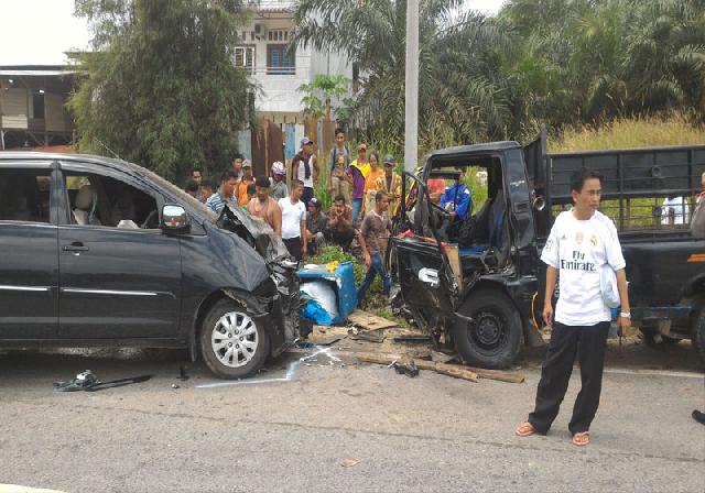 Adu Kambing di Simpang Bandar Petalangan