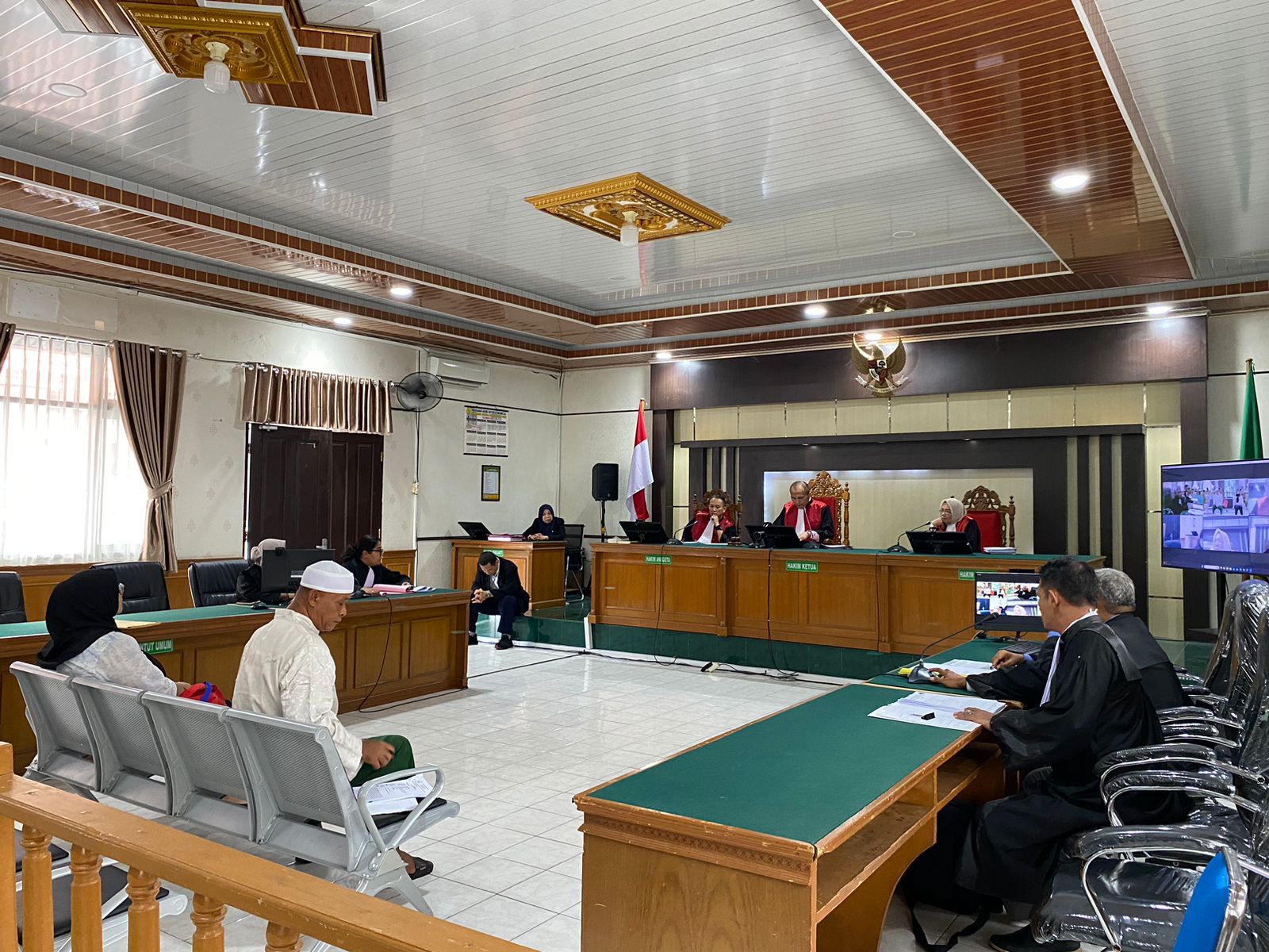 Eks Rektor UIN Suska Riau Kembali Disidangkan