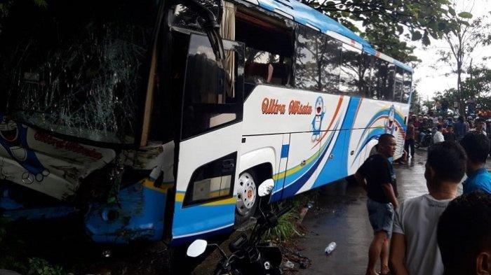 Ini Kronologi Tabrakan Bus Pariwisata Vs 2 Truk Tangki di Sitinjau Laut Padang