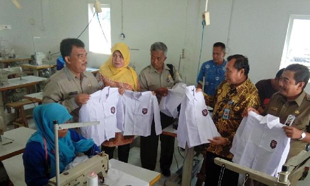 Kampar Menuju Sentral Seragam Sekolah di Riau